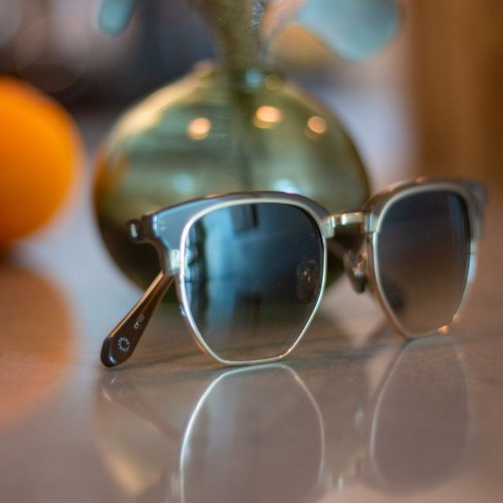 Krewe Sunglasses w/ soft bag - Thalia - 12k Gold Moss
